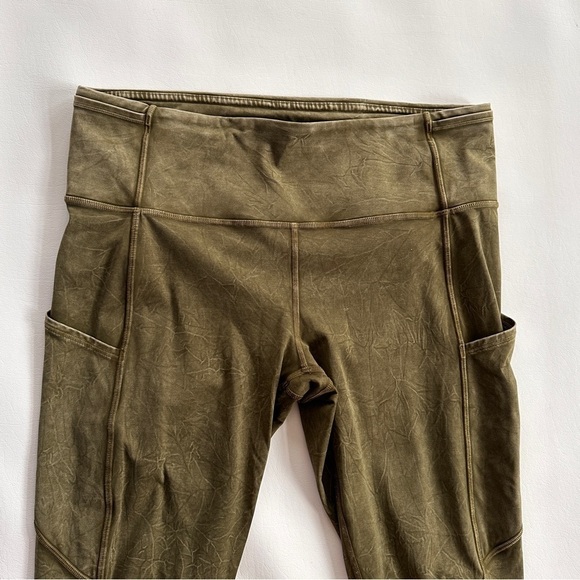 Lululemon Fast and Free High Rise Tight 25" *Ice Dye
Ice Wash Hazel Green 10 - Picture 3 of 8